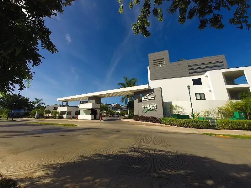 Nick Price Residences Playa del Carmen Szálloda